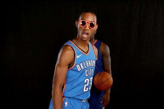 曼城跟队记者曝料：瓜迪奥拉已同意1+1的续约条款